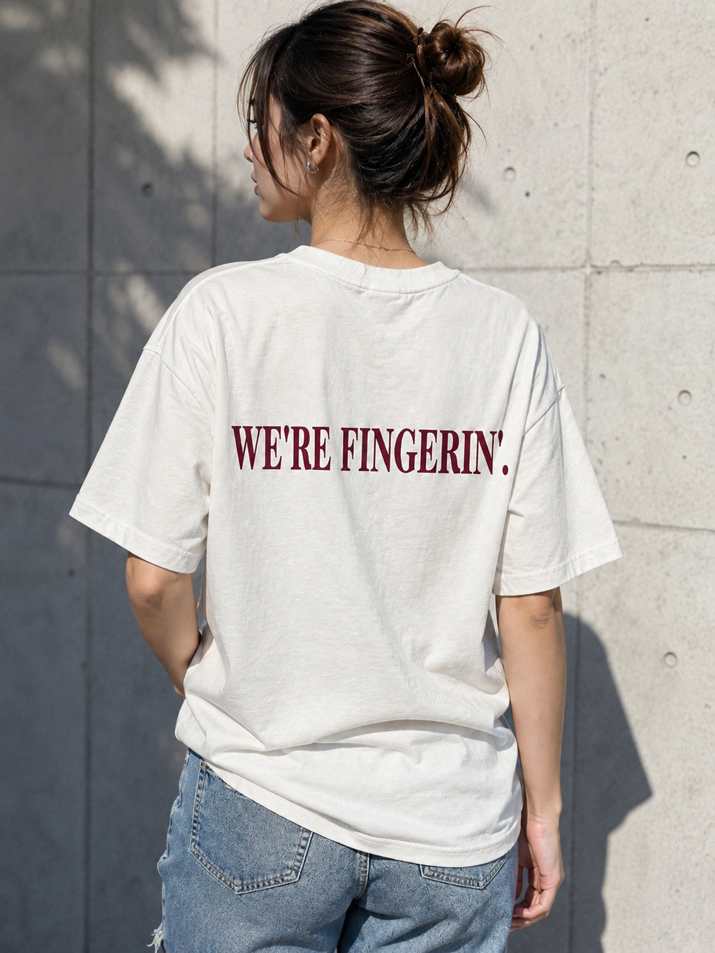 指ってるTシャツ