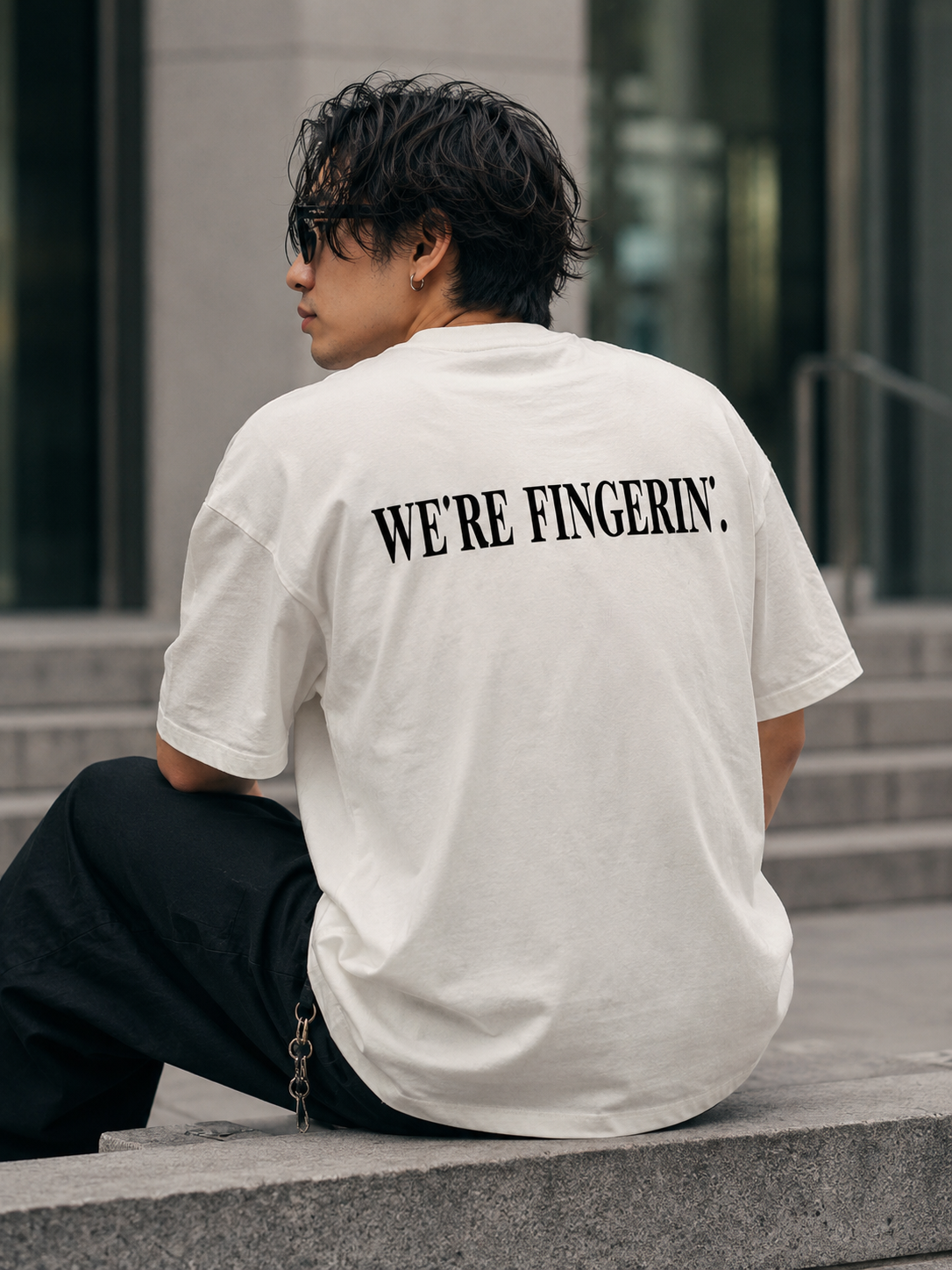 指ってるTシャツ