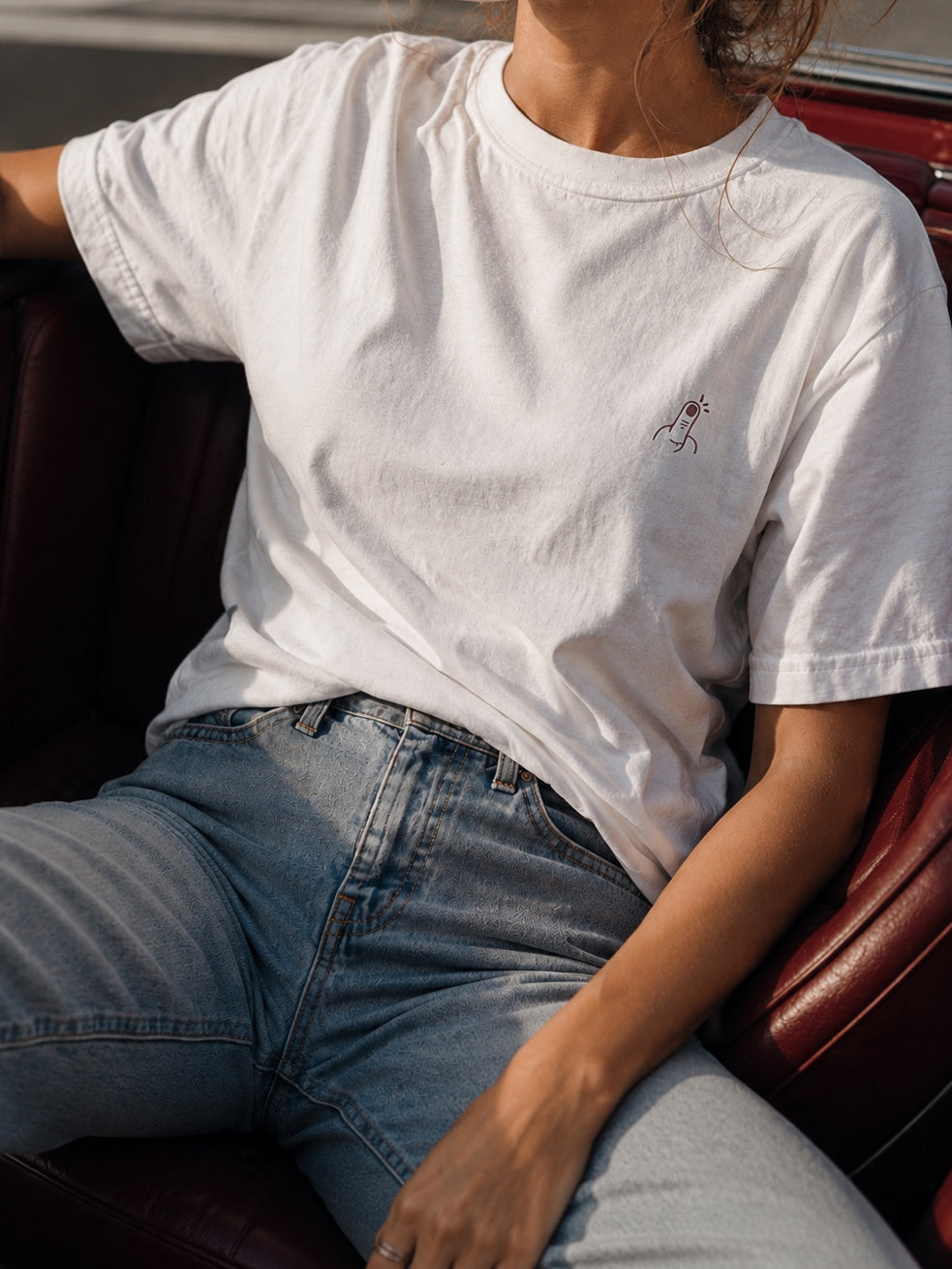 俺たち気にしないバックTシャツ